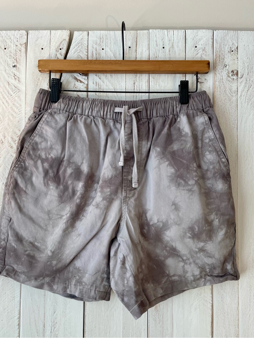 Katin Tie Dye Elastic Waist Shorts Men’s Small Gray Drawstring Casual Beach